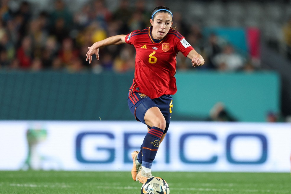 Aitana Bonmati pode conquistar sua terceira Bola de Ouro consecutiva — Foto: Michael Bradley / AFP