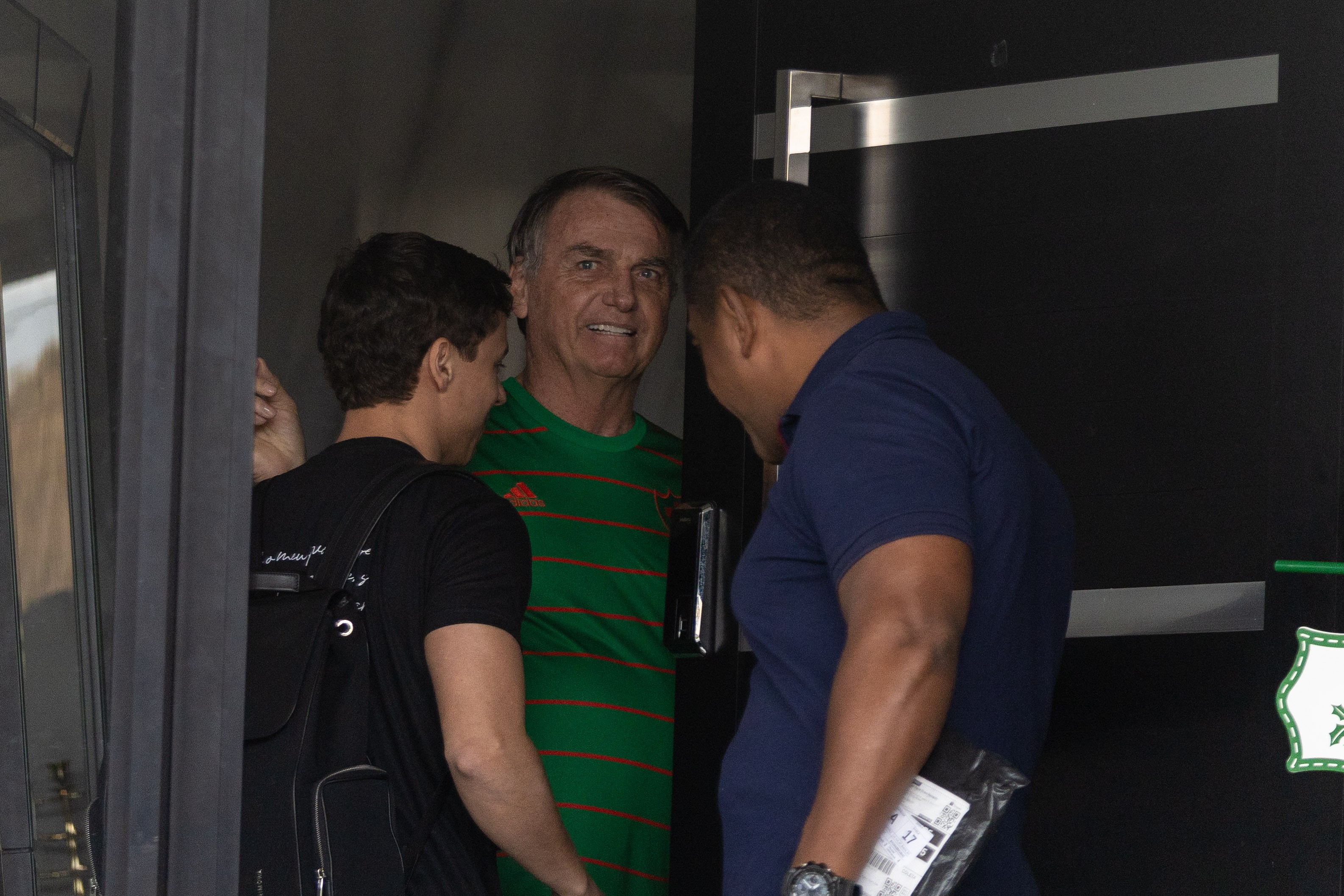 Bolsonaro está na superintendência da Polícia Federal em Brasília