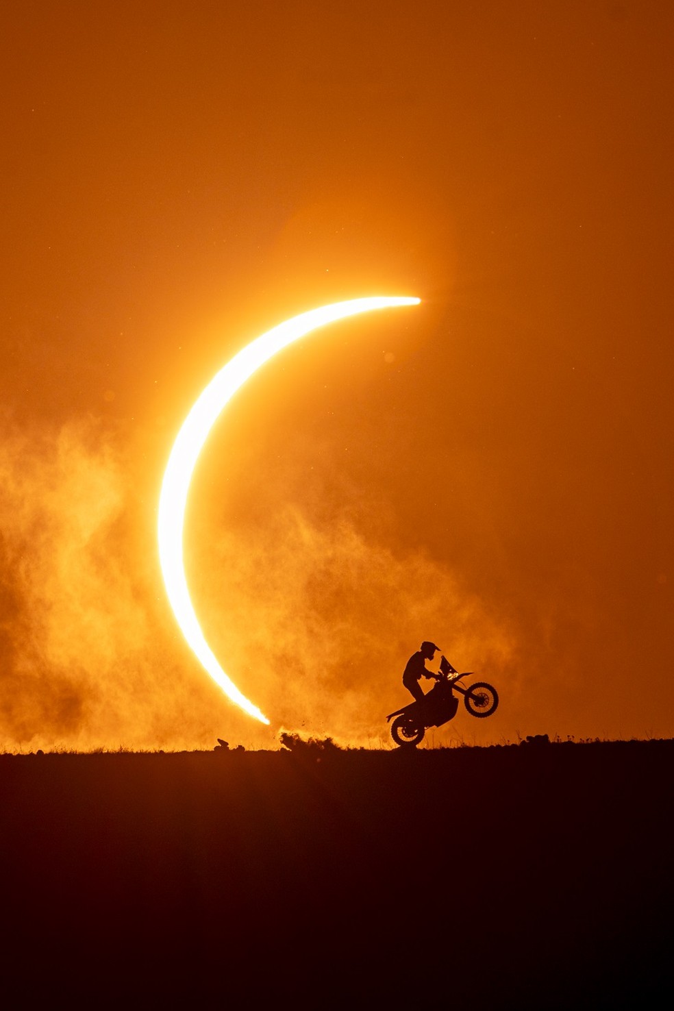 Foto do eclipse solar desta quarta (12), feita da Espanha, pelo fotógrafo brasileiro Marcelo Maragni — Foto: Divulgação / Marcelo Maragni