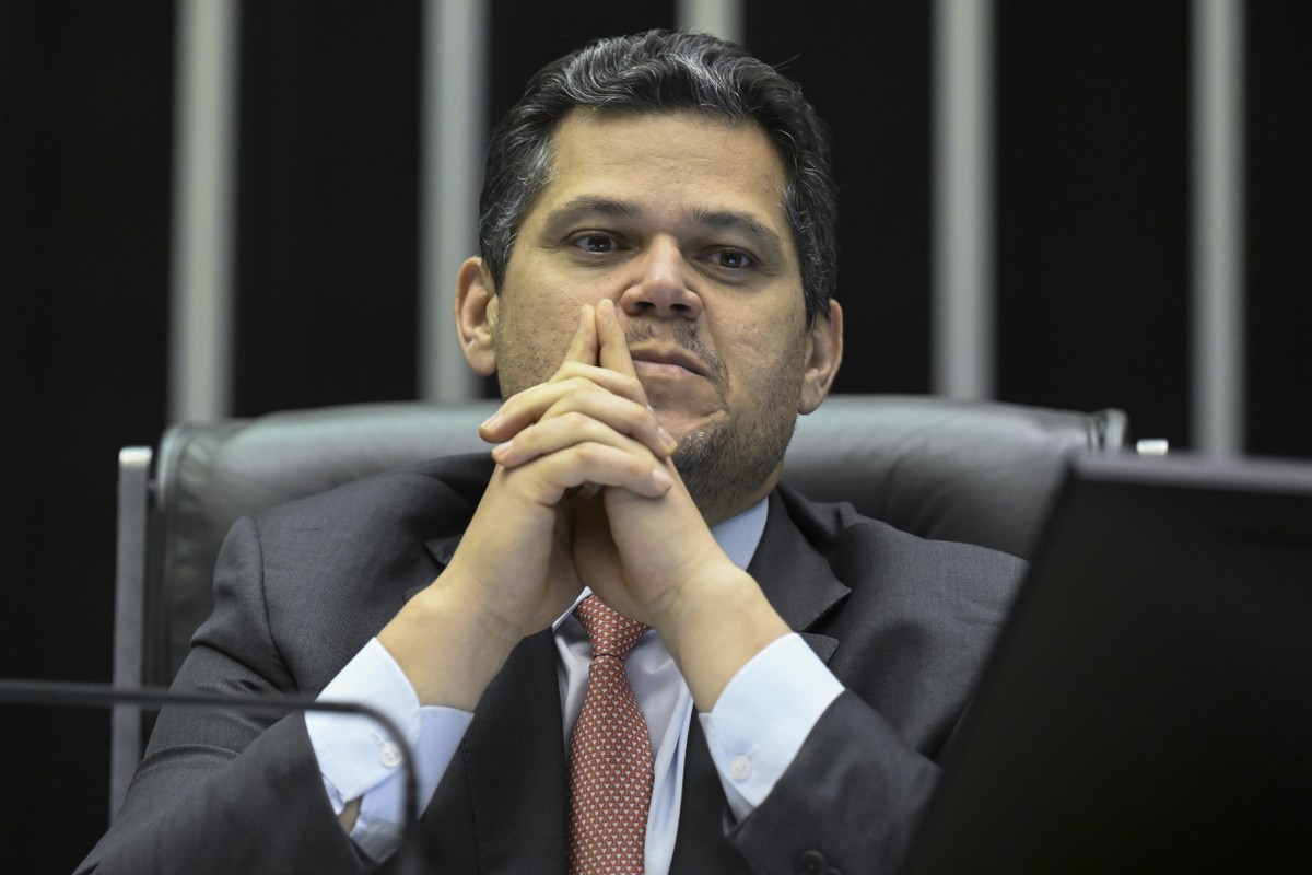 Equipe econômica recebeu sinalização que Alcolumbre irá barrar pautas-bomba,  mas receio permanece após derrotas