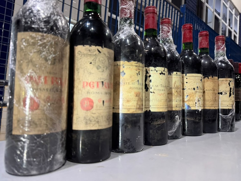 Vinhos raros apreendidos no Paran&aacute; &mdash; Foto: Divulga&ccedil;&atilde;o | Receita Federal