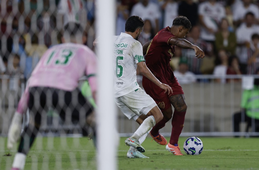 John Kennedy entrou no segundo tempo na vitória do Fluminense sobre o Juventude — Foto: Alexandre Cassiano