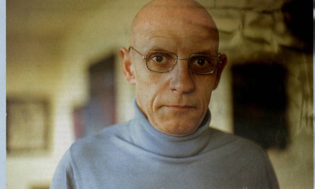 Pesquisador com acesso a manuscritos inéditos de Michel Foucault vem ao Rio para celebrar centenário do filósofo - QTU Questões do Universo