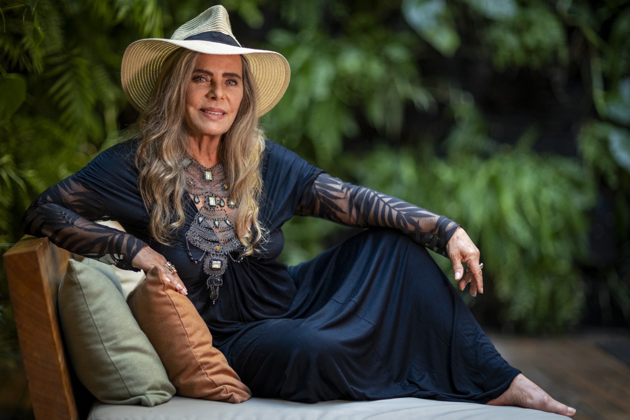 Bruna Lombardi reflete sobre poder feminino em novo romance: 'Não tive na vida o terror de um cara tóxico do meu lado'
