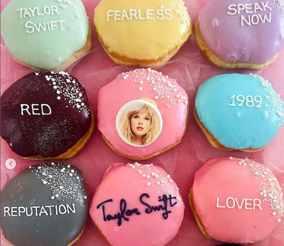 Lojas vendem donuts da Taylor Swift — Foto: Glamdoll Donuts/Instagram