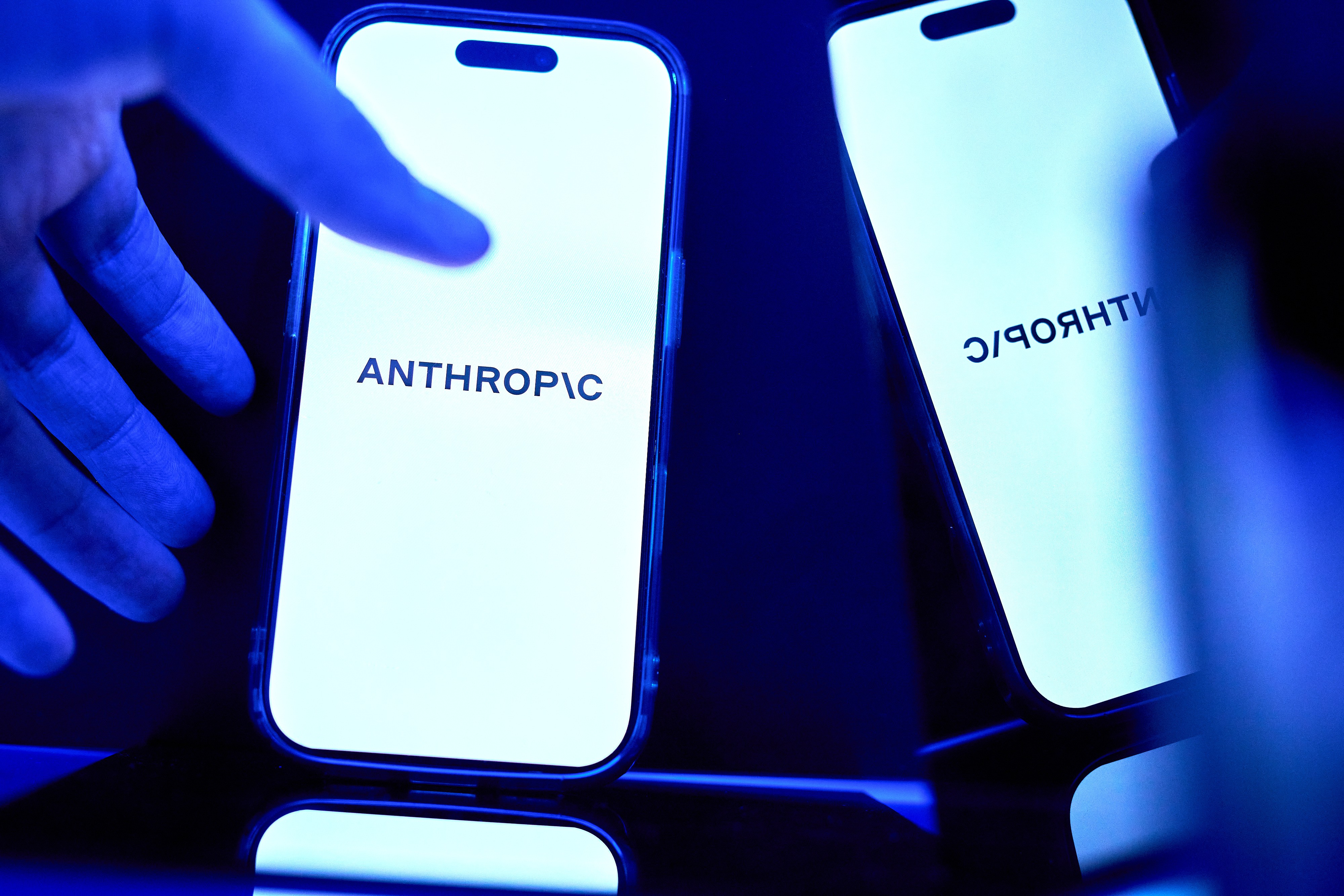 Anthropic registrou prejuízo de mais de US$ 80 bi no primeiro semestre de 2026, diz agência