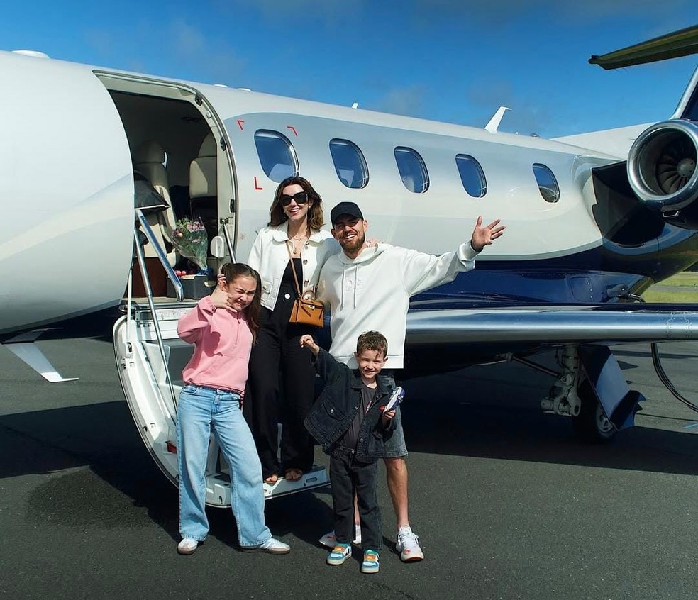 Jorginho, a noiva Catherine Harding e família viajaram para Itália para o casamento do casal — Foto: Arquivo Pessoal