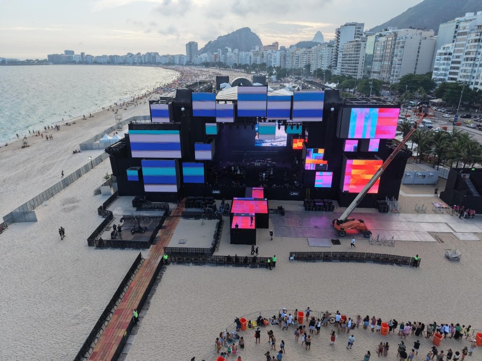 Palco Rio, o principal do réveillon em Copacabana — Foto: Gabriel de Paiva / Agência O Globo