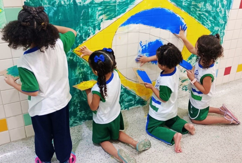Proibição de aulas durante a Copa do Mundo feminina pressiona o calendário de 2027 e gera reações de pais e escolas