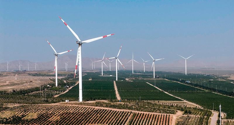 Inovação e planejamento, as chaves do domínio chinês na energia limpa - QTU Questões do Universo