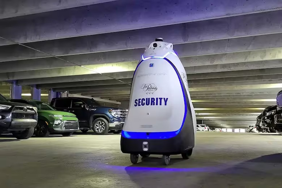 Um robô de vigilância Knightscope K5 — Foto: Divulgação