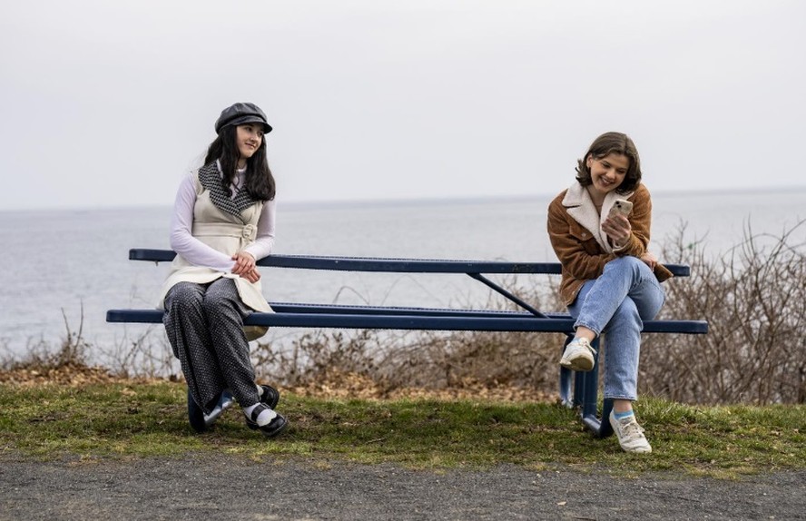 As amigas Ruby McMahon e  Eve Slemp, de Connecticut, ficaram viciadas no TikTok