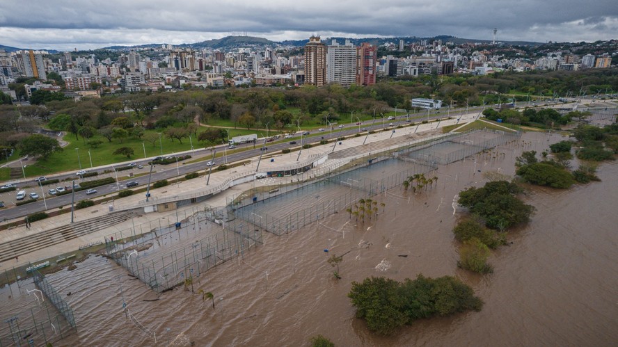 Tragédia no Rio Grande do Sul nível do Guaíba supera os cinco metros e