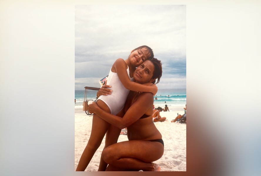 Irmã de Ana Paula Renault, do BBB 26, resgata foto da 'sister' com a mãe após polêmica com Solange Couto