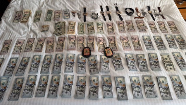 PF apreende US$ 49 mil em quarto de hotel de Jaques Wagner durante operação