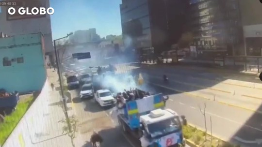 Estrondos e quebra de vidros: Torcida do Boca é acusada de atacar sede do MPF na Argentina; vídeo