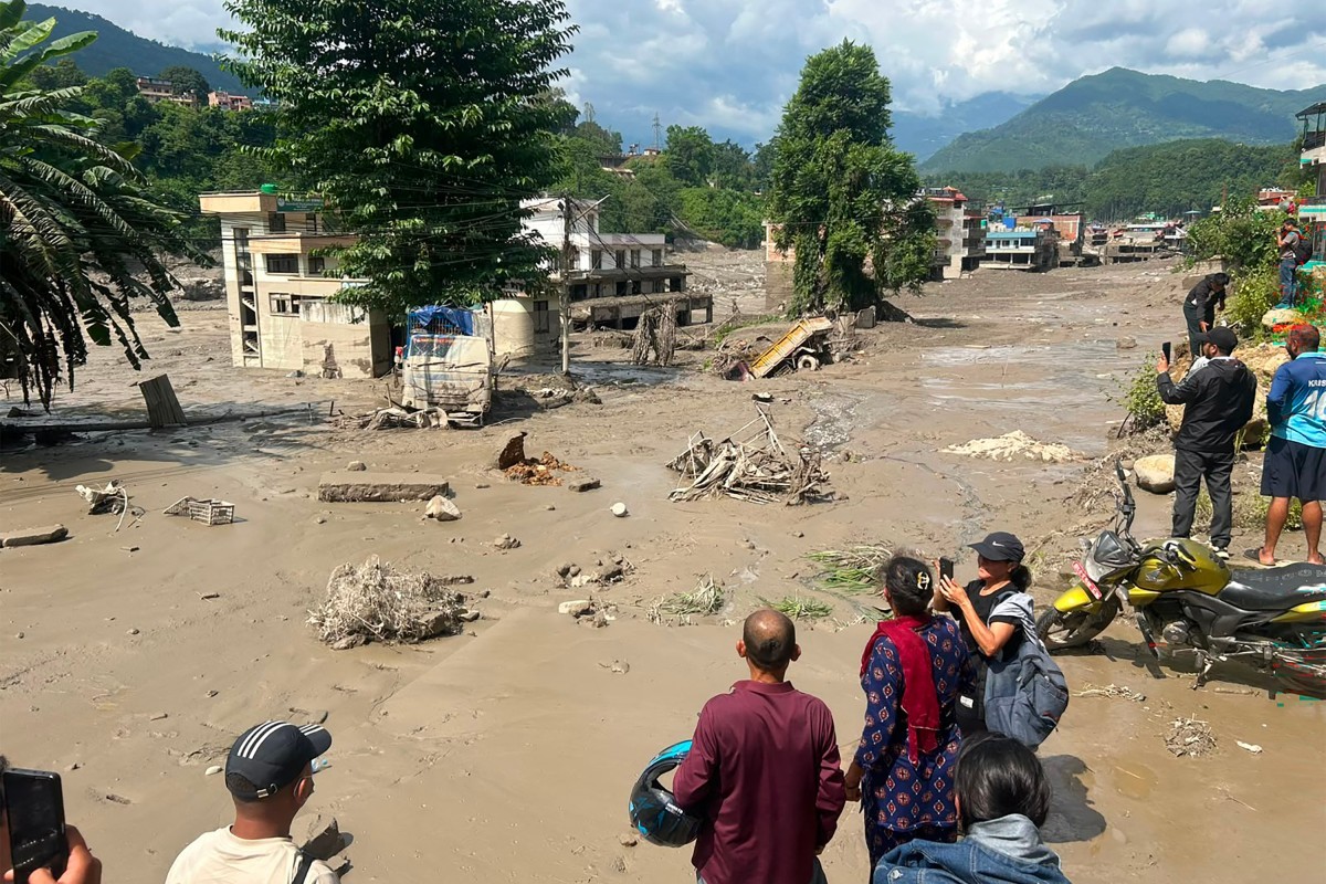 Inundação no Nepal acende alerta na Índia, e estado do país prepara distritos para possível cheia do rio Gandak - QTU Questões do Universo