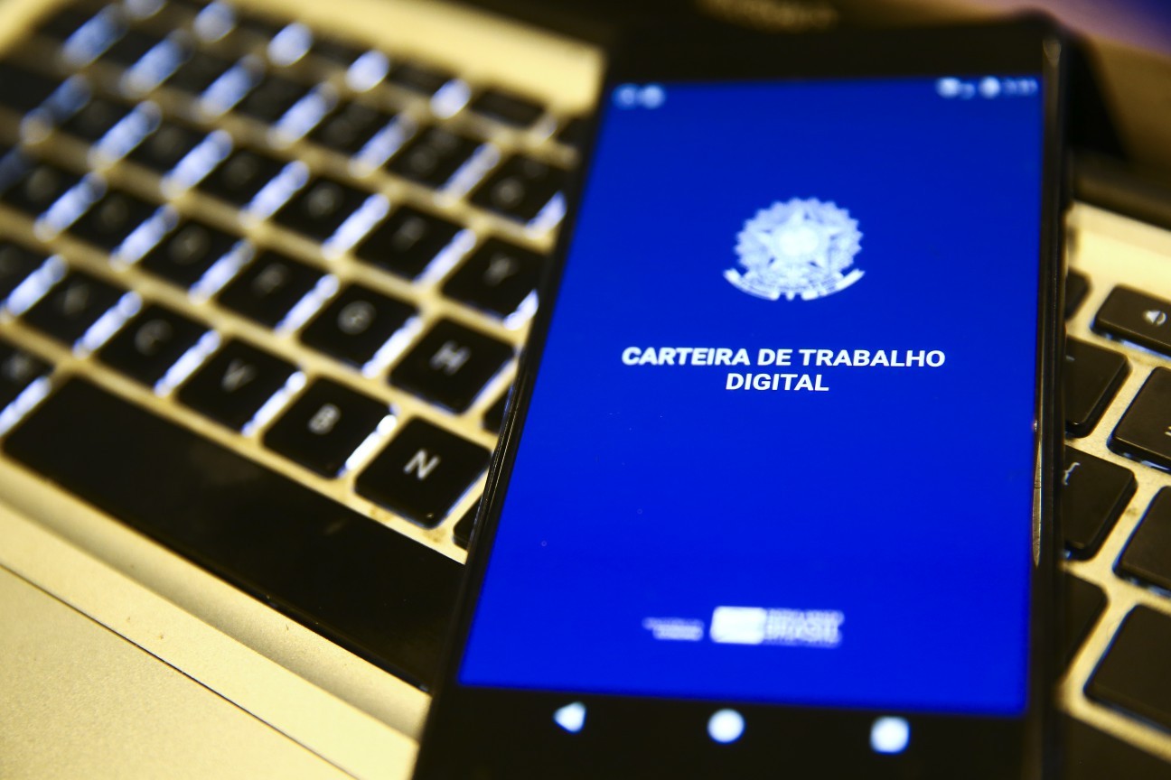 Desemprego cai para 5,2% em setembro, menor nível para o mês