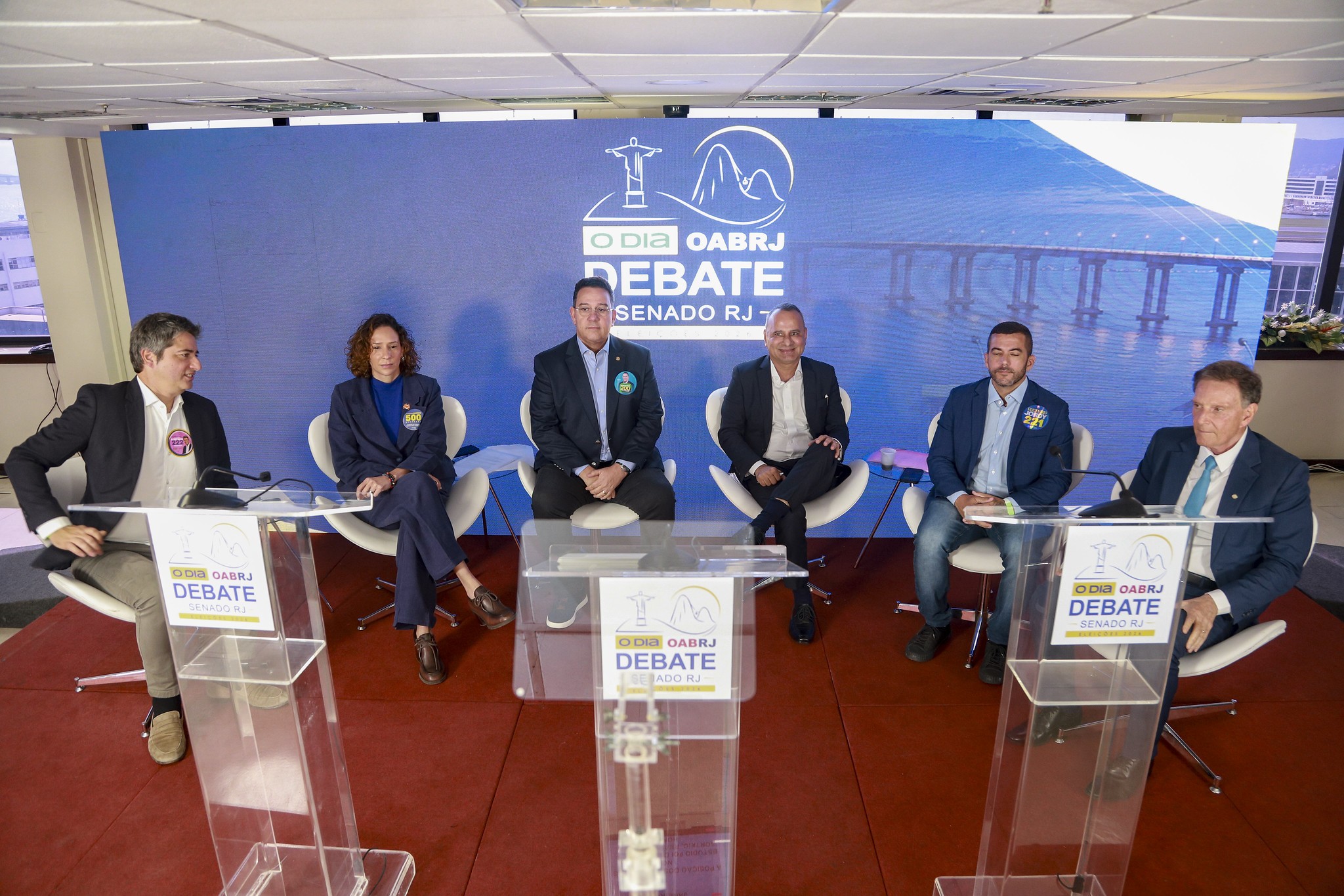 Jordy e Portinho atuam em dobradinha e concentram ataques em Pedro Paulo e Benedita em debate ao Senado - QTU Questões do Universo