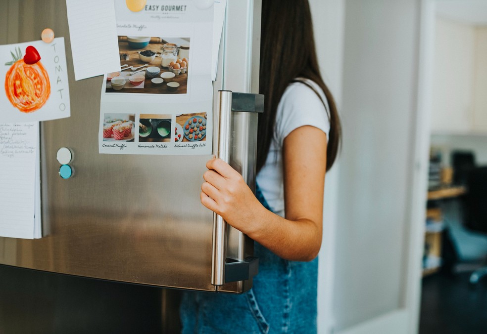 A geladeira corresponde em média a 30% do consumo total de uma casa — Foto: Freepik