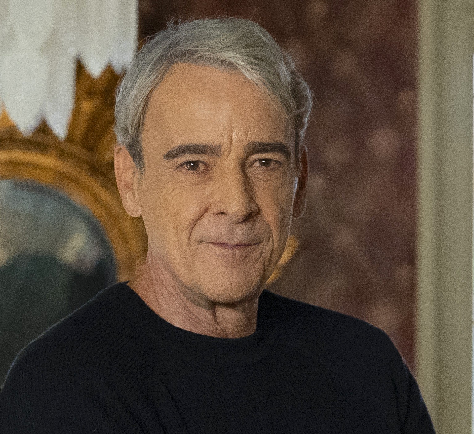 Alexandre Borges fala da volta &agrave; TV em nova novela das 21h, da chegada aos 60 anos e do filho com Julia Lemmertz