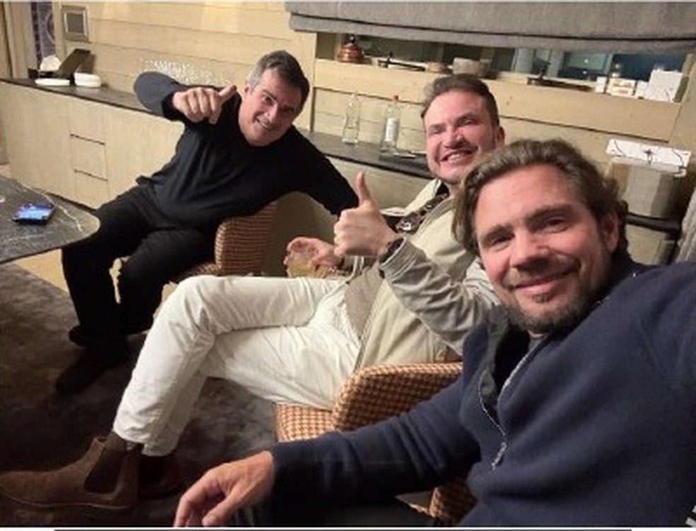 Daniel Vorcaro aparece em foto com Ciro Nogueira — Foto: Reprodução/ Polícia Federal