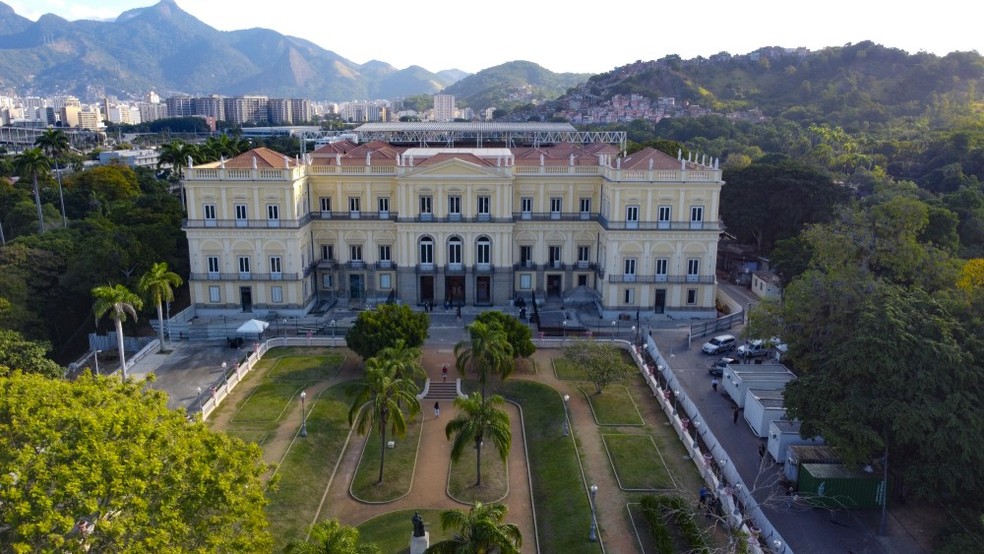 Museu Nacional, na Quinta da Boa Vista, vai ser reaberto nesta quarta-feira — Foto: Domingos Peixoto/Agência O Globo