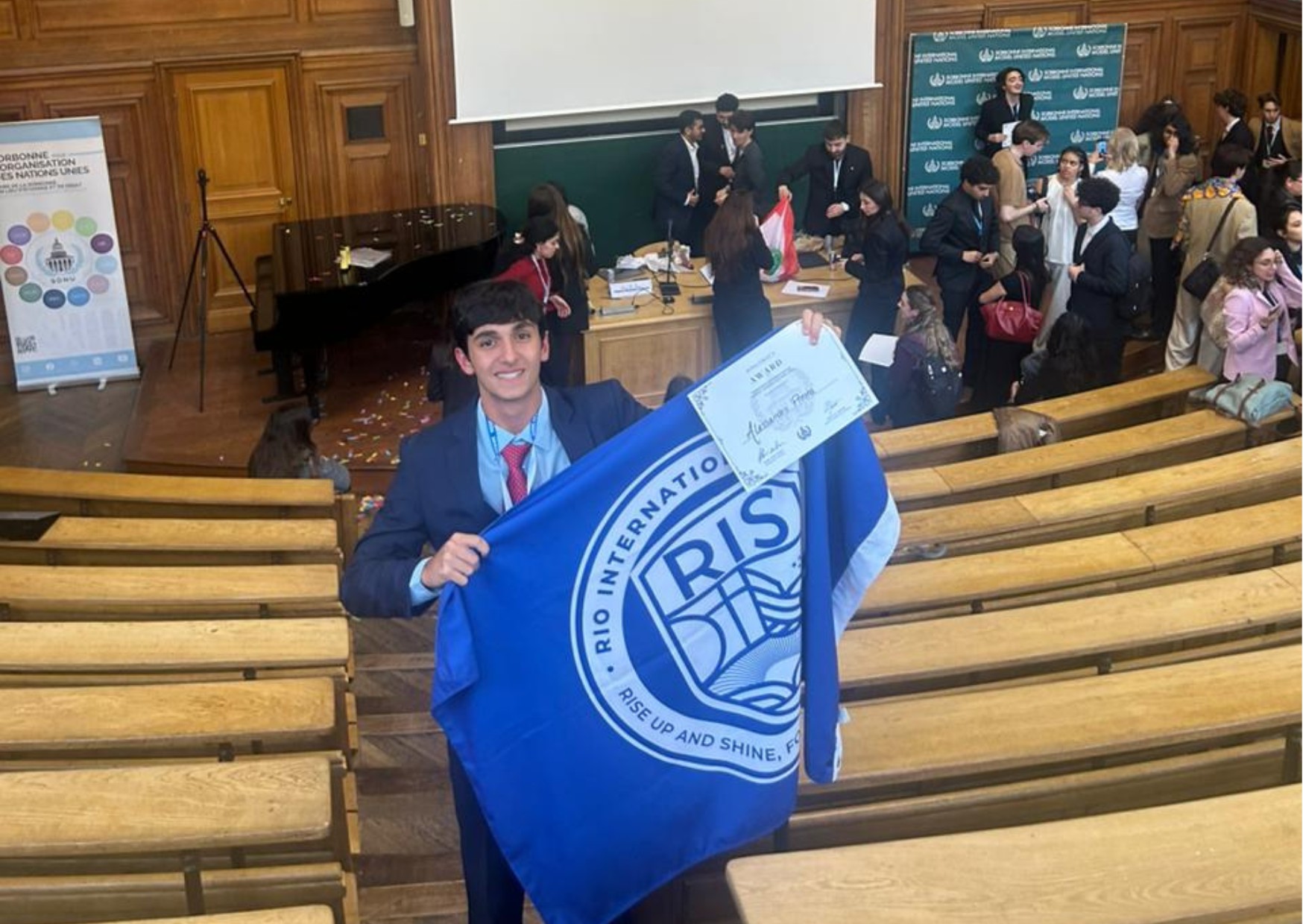 Estudantes do Rio se destacam em simulação da ONU na Sorbonne