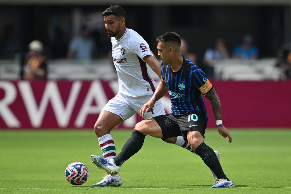 Zagueiro Ignácio se destacou em vitória do Fluminense por 2 a 0 sobre Inter de Milão-ITA — Foto: ANGELA WEISS / AFP
