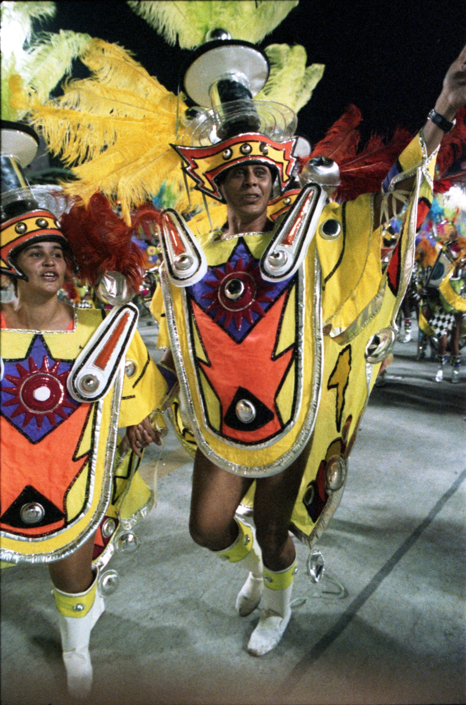Roberto Dinamite desfilou pela Mocidade Independente de Padre Miguel, no carnaval de 1993 — Foto: Marcia Foletto / Agência O Globo
