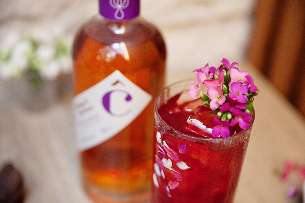 A Cê Ipê Roxo, nova cachaça rara — Foto: Divulgação La Pastina