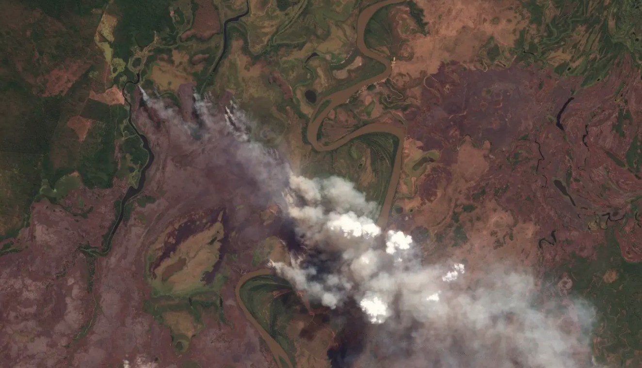 A capital do Pantanal, a cidade de Corumbá, no Mato Grosso do Sul, foi a mais afetada pelos incêndios florestais neste ano - Imagem: SCCON / PlanetScope