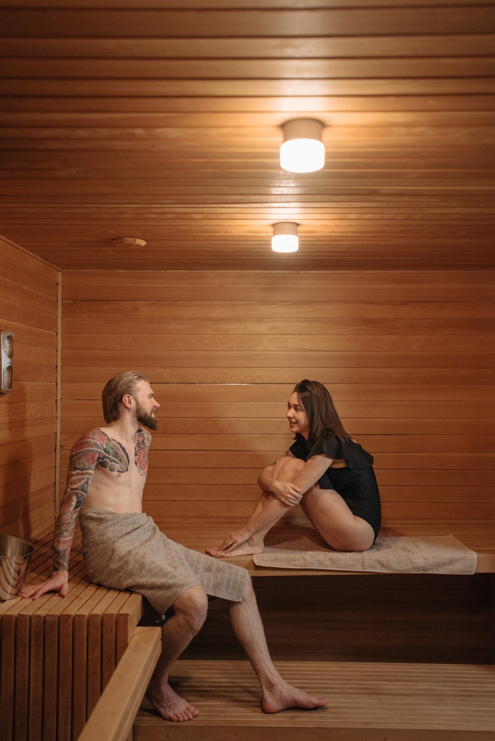 Toalha ou roupa de banho? Site cria mapa para ajudar a entender a etiqueta em saunas em diversos países — Foto: Reprodução / Pavel Danilyuk / Pexels