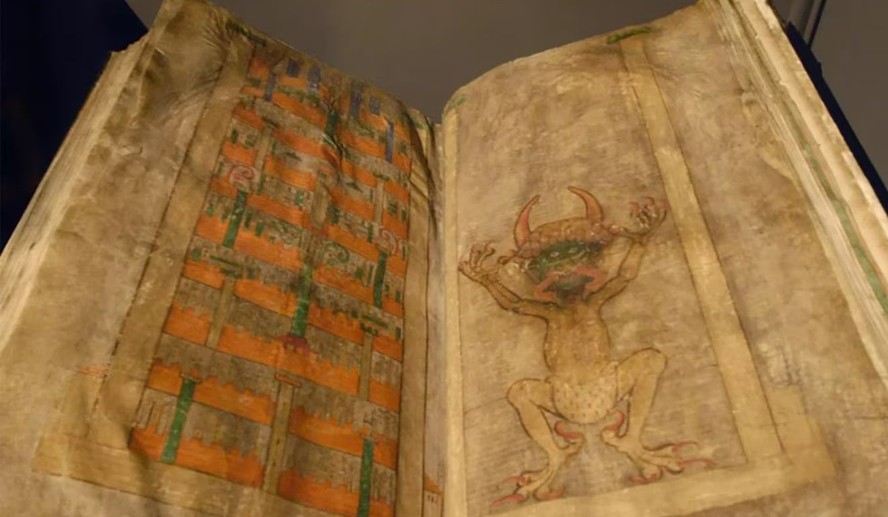 O Codex Gigas em exposição no Klementinum, Biblioteca Nacional Tcheca, Praga