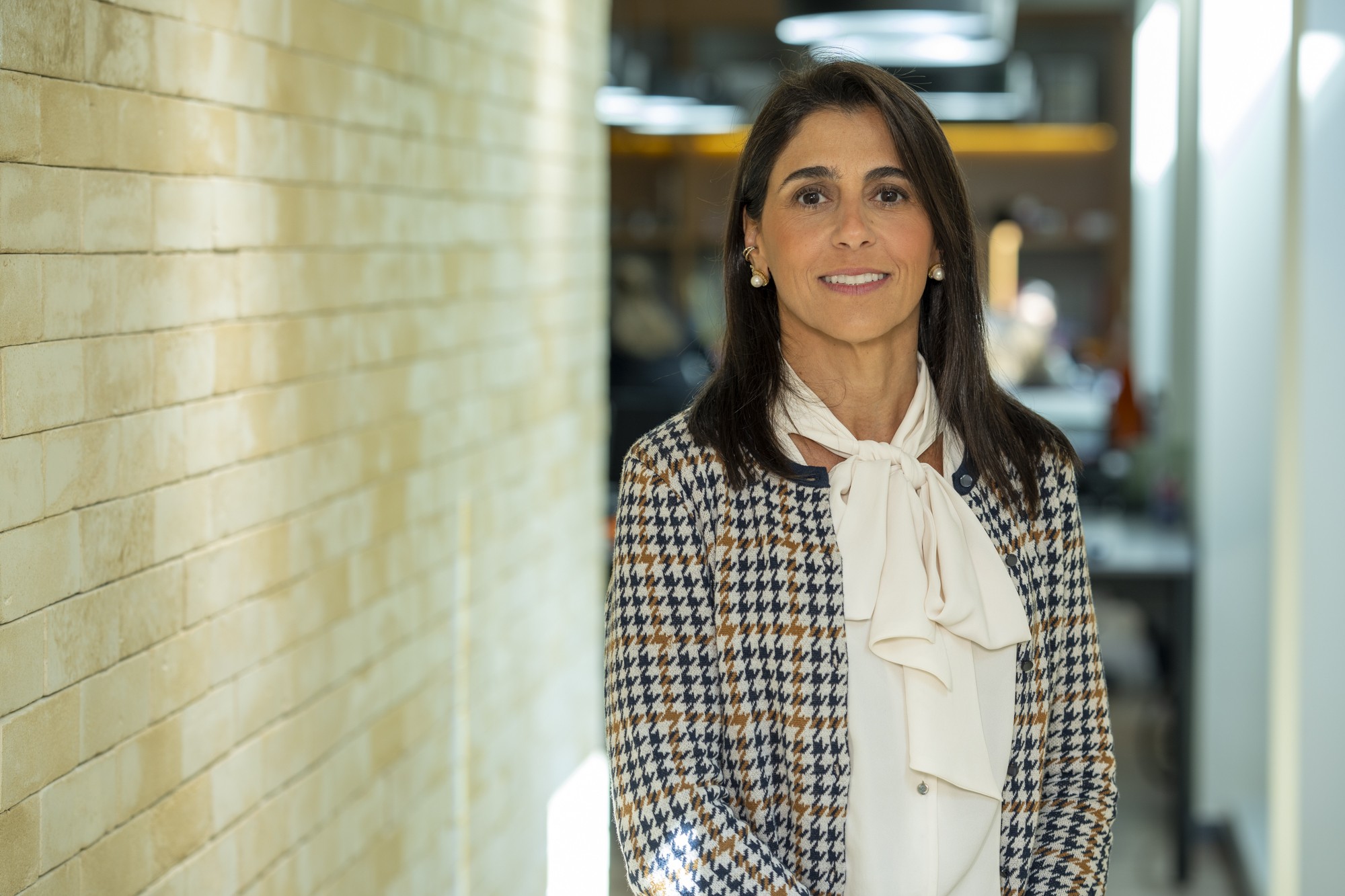 Especialistas veem maior facilidade para investir no exterior e 
