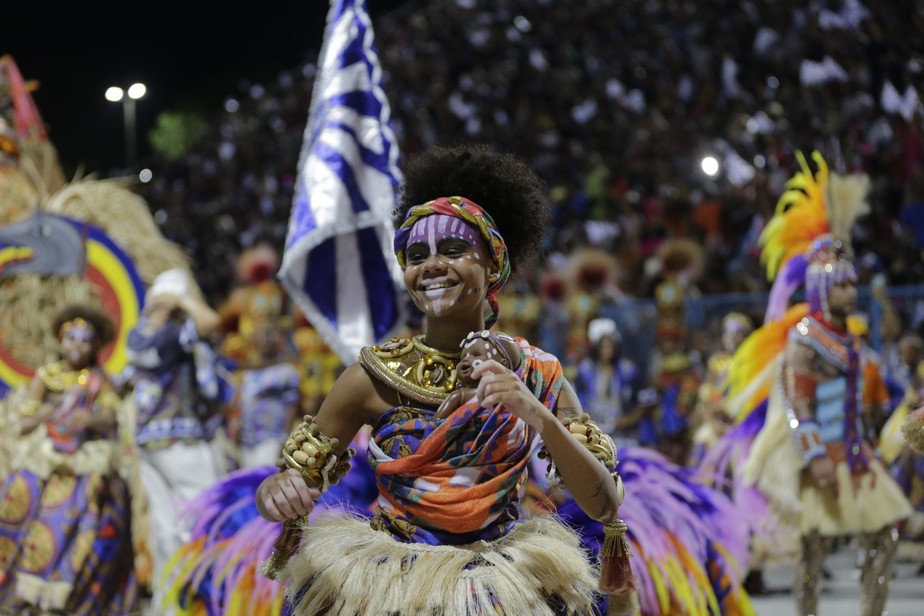 Show de Plataforma Samba e Carnaval 2024 Rio de Janeiro🧓 Conheça o