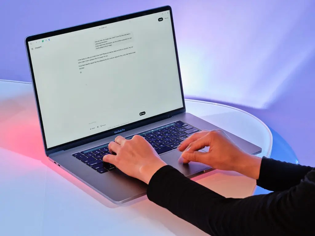 O preço da gentileza: dizer 'por favor' e 'obrigado' para a inteligência artificial custa dezenas de milhões de dólares; entenda