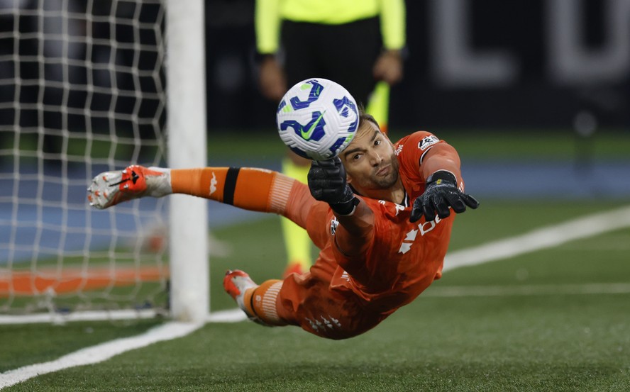 L&eacute;o Jardim &eacute; her&oacute;i da classifica&ccedil;&atilde;o do Vasco em cima do Botafogo