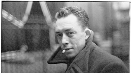 Manuscrito excepcional de 'O Estrangeiro' de Camus vai a leilão