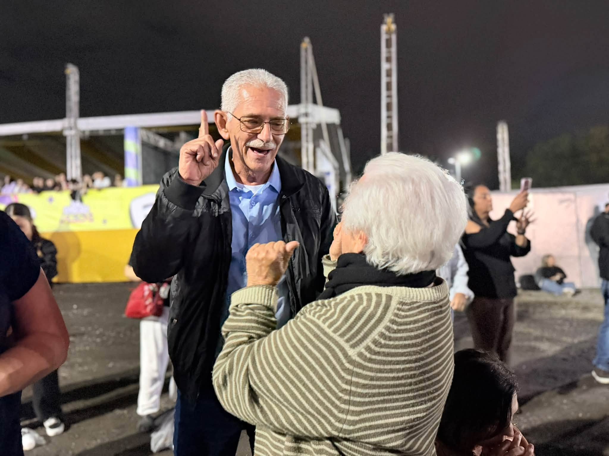 Prefeitura do pai de Ruas gasta R$ 2,6 milhões em evento com Belo e Ferrugem em meio às críticas do deputado a megashows