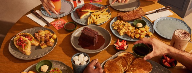 Outback traz café da manhã americano na unidade da Casinha, na Barra — Foto: Divulgação/Leo Braga
