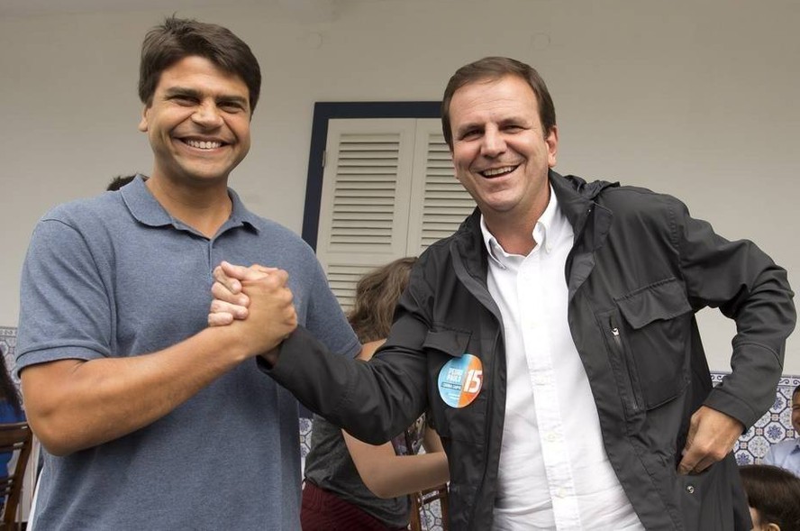An&aacute;lise: de Pedro Paulo ao PT, campanhas sondam como desgastar Paes, mas nada parece tirar o favoritismo do prefeito