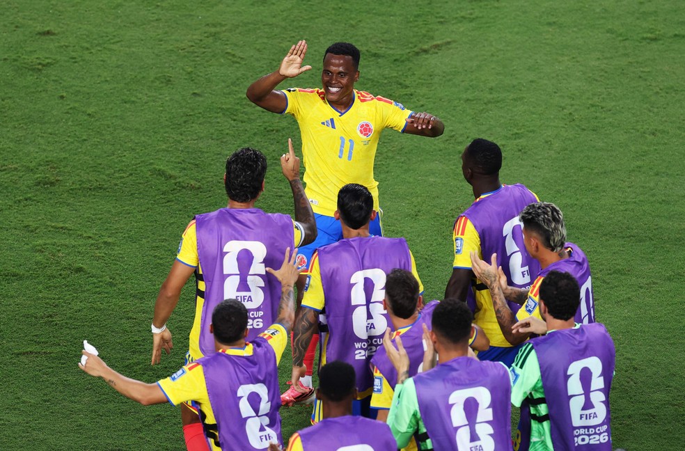 Arias marcou o gol da classificação da Colômbia na segunda fase — Foto: Carl Recine/Getty Images/AFP