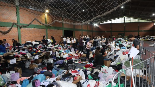 Tragédia no Sul: Vaquinhas se proliferam, e doações para organizações de fora do RS provocam críticas