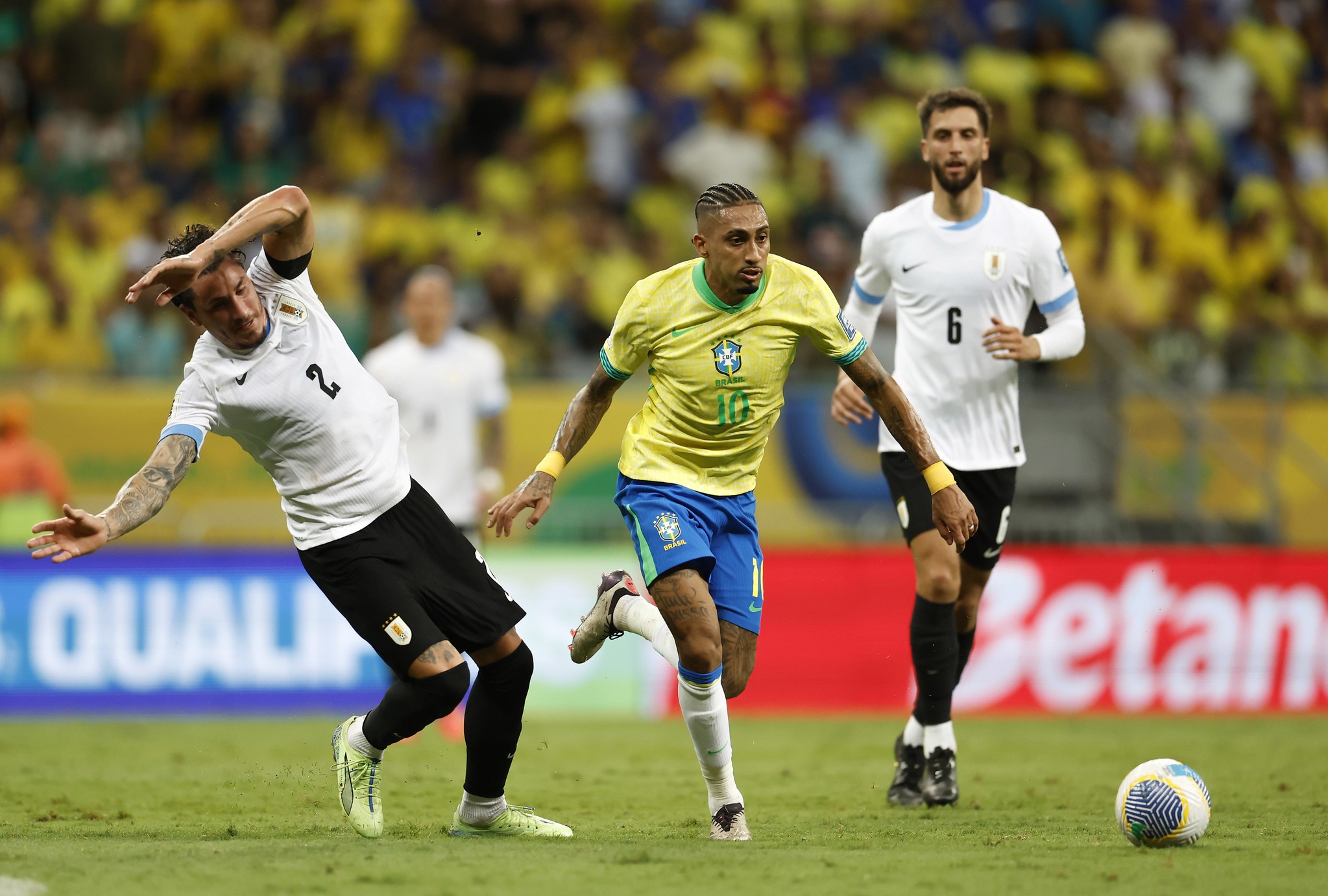 Em Salvador, Brasil empata com o Uruguai e termina o ano na 5ª colocação das Eliminatórias