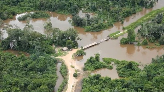 PF destrói ponte usada por exploradores ilegais de terra indígena no Pará