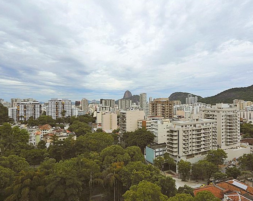 Botafogo. Vista aérea do bairro: para moradores, policiamento é deficiente — Foto: Custodio Coimbra