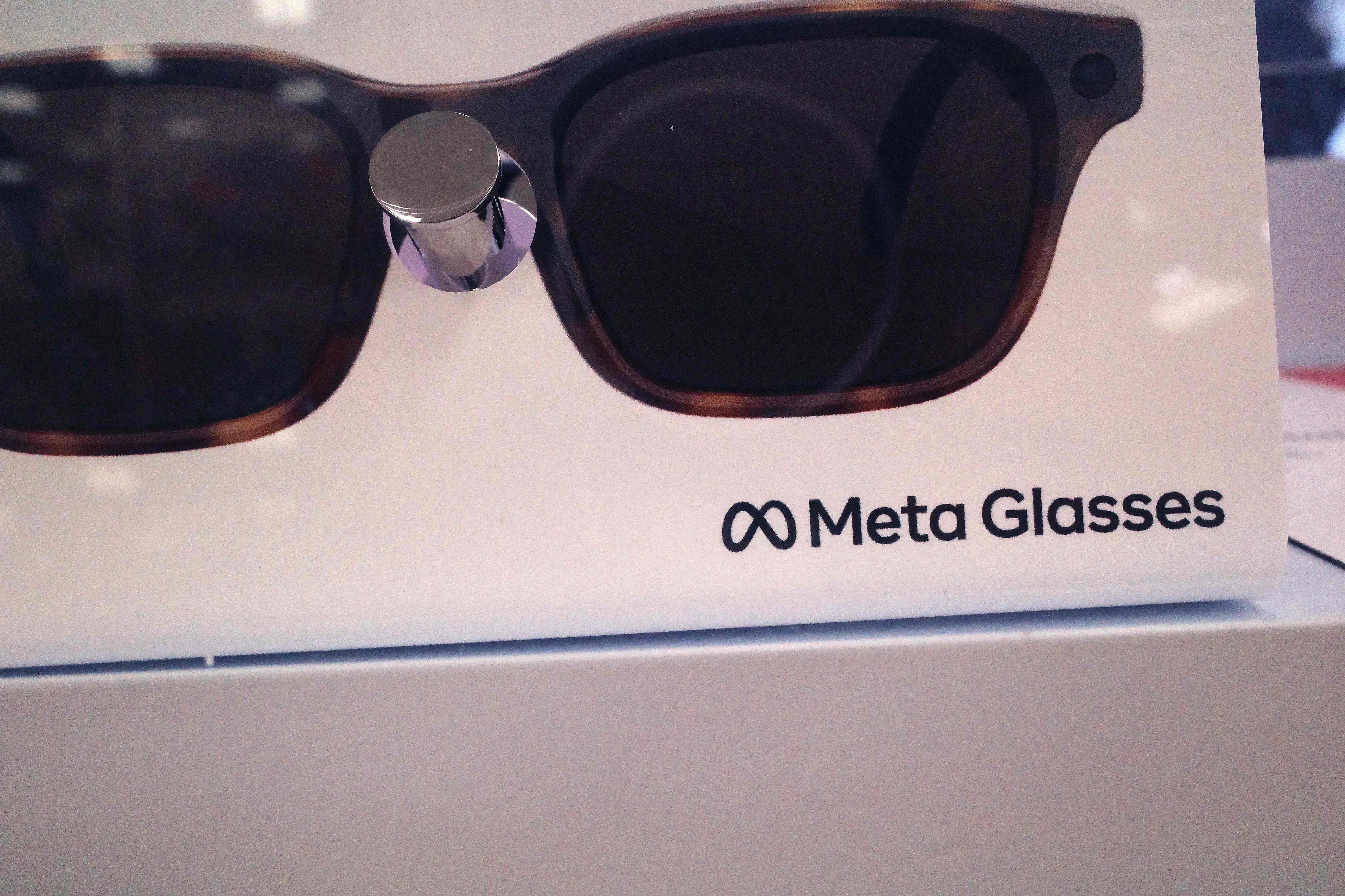Por que óculos inteligentes como Meta Glasses têm gerado discussões sobre privacidade e limites das inovações - QTU Questões do Universo