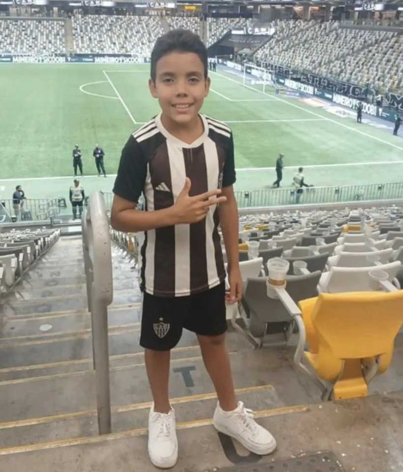 Trave cai e mata menino de 11 anos durante partida de futebol em Minas Gerais