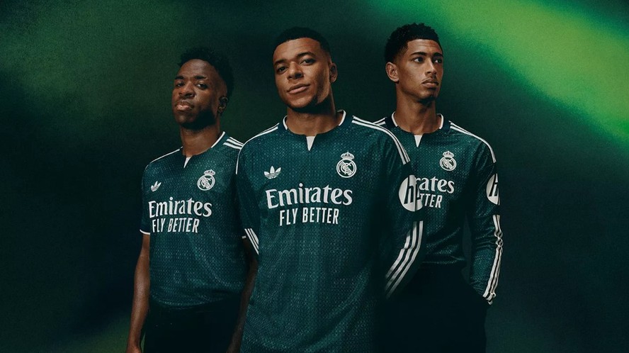 Real Madrid lan&ccedil;a segundo uniforme verde para a temporada 2026/27; veja  fotos
